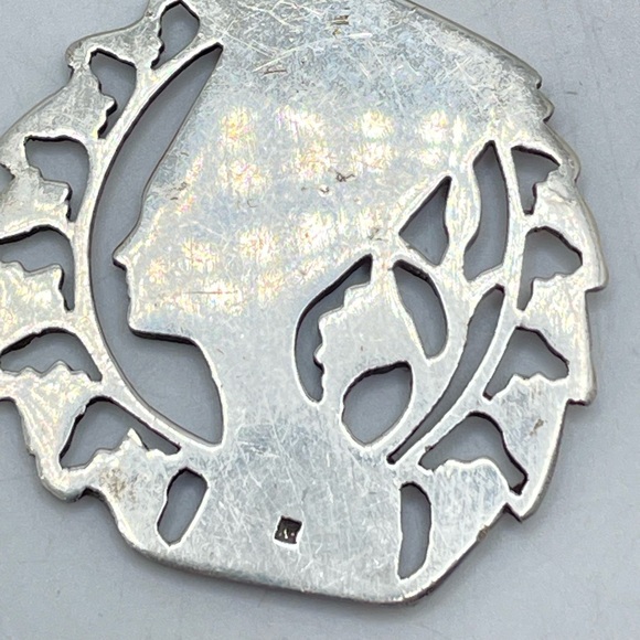 Vintage Egyptian Sterling Pendant - Picture 2 of 5